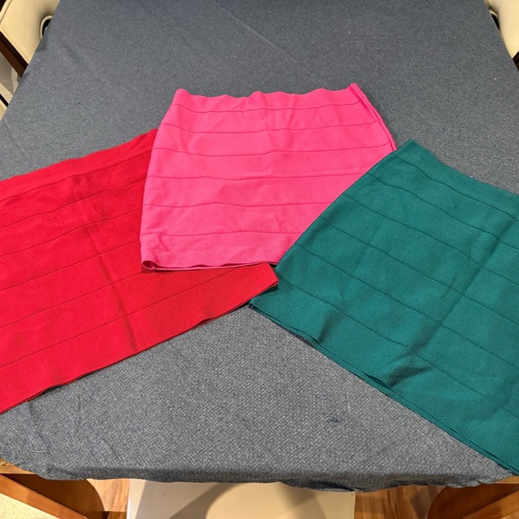 BEBE mini skirt set! - Picture 1 of 11